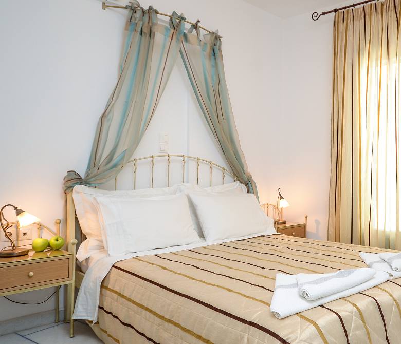 Naxos Family Suites